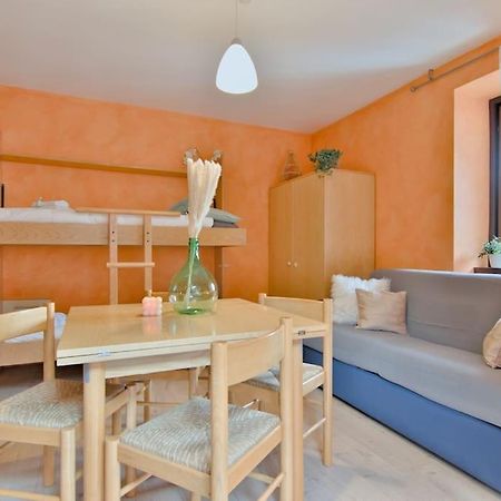Aprica Alpine Loft Centralita E Park Free Exteriör bild
